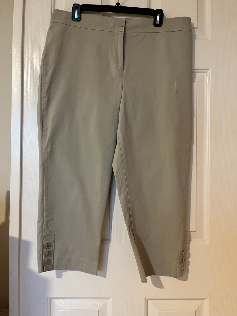 TALBOTS Khaki Cropped Button-Hem Pants